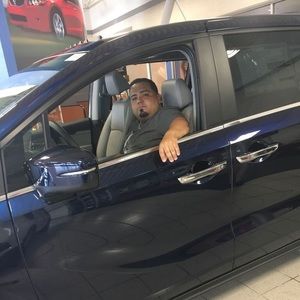 Meet your Posher, Luis